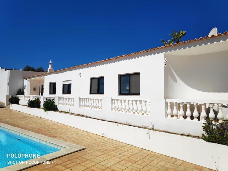 Blue Skies Villas 1&2 Mexilhoeira Grande Экстерьер фото