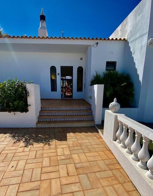 Blue Skies Villas 1&2 Mexilhoeira Grande Экстерьер фото